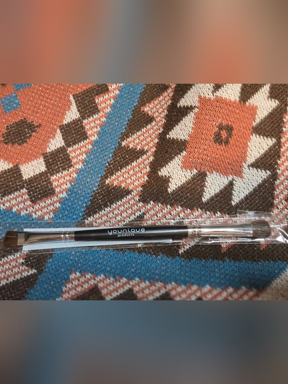 Younique Black Double-Ended Eye Brush For Liner And Shadows